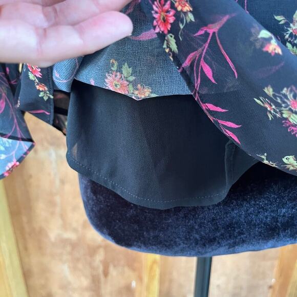 Scripted Black Floral Peasant Blouse Off The Shoulder Size S. NEW - Picture 8 of 11